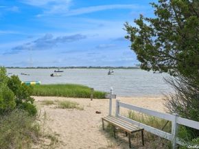 53 Crassen Boulevard 5, Amagansett NY 11930