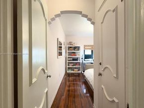 658 NE 73rd St, Miami FL 33138