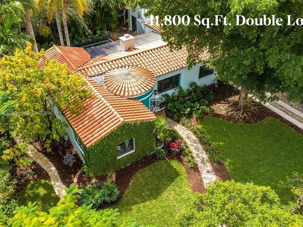 658 NE 73rd St, Miami FL 33138