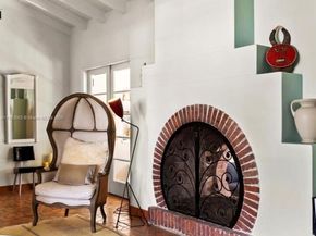 658 NE 73rd St, Miami FL 33138