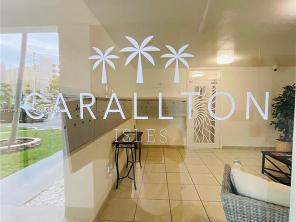 419 Golden Isles Dr 106, Hallandale Beach FL 33009