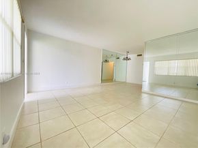 419 Golden Isles Dr 106, Hallandale Beach FL 33009
