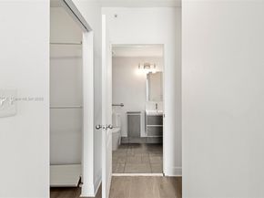 5077 NW 7th St PH15, Miami FL 33126
