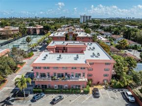 670 Tennis Club Dr 307, Fort Lauderdale FL 33311