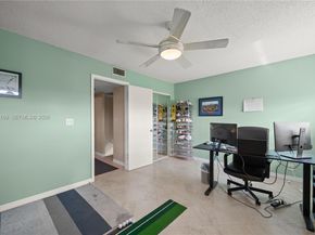 670 Tennis Club Dr 307, Fort Lauderdale FL 33311