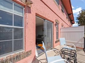 670 Tennis Club Dr 307, Fort Lauderdale FL 33311