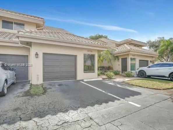 16312 Malibu Dr, Weston FL 33326