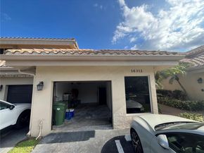 16312 Malibu Dr, Weston FL 33326