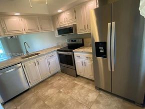 2703 Nassau Bnd E2, Coconut Creek FL 33066