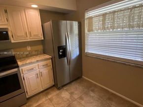 2703 Nassau Bnd E2, Coconut Creek FL 33066