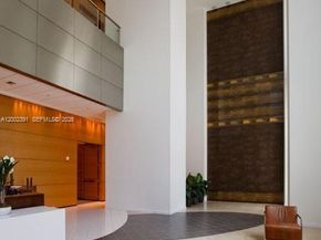 300 S Biscayne Blvd PH3903, Miami FL 33131