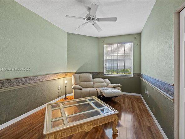 2420 E Aragon Blvd 3, Sunrise FL 33313