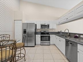 2420 E Aragon Blvd 3, Sunrise FL 33313