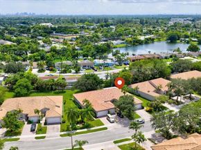 2420 E Aragon Blvd 3, Sunrise FL 33313