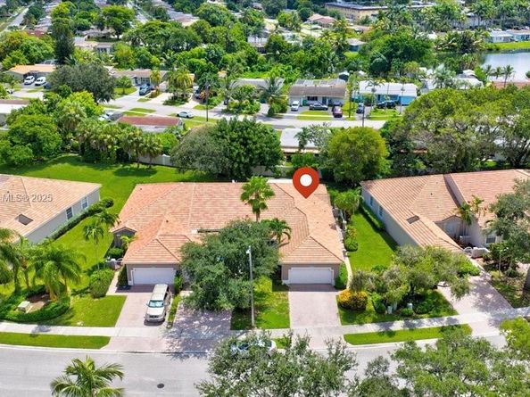 2420 E Aragon Blvd 3, Sunrise FL 33313
