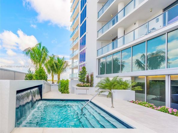 1180 N Federal Hwy 1501, Fort Lauderdale FL 33304