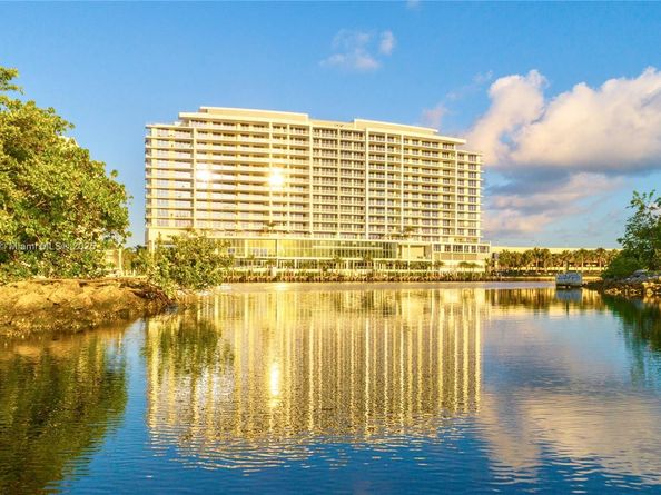 1180 N Federal Hwy 1501, Fort Lauderdale FL 33304