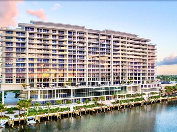 1180 N Federal Hwy 1501, Fort Lauderdale FL 33304