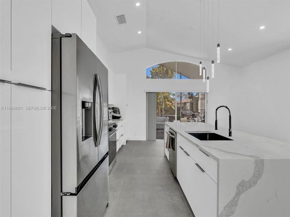 4962 SW 32nd Way, Hollywood FL 33312