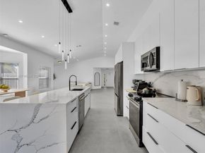 4962 SW 32nd Way, Hollywood FL 33312