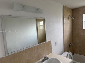 3921-3923 NW 164th St, Miami Gardens FL 33054