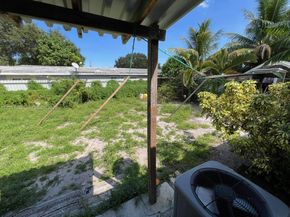 3921-3923 NW 164th St, Miami Gardens FL 33054