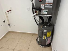 3921-3923 NW 164th St, Miami Gardens FL 33054