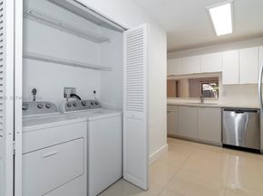 2911 N 33rd Ter, Hollywood FL 33021
