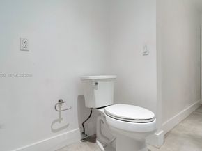 2911 N 33rd Ter, Hollywood FL 33021
