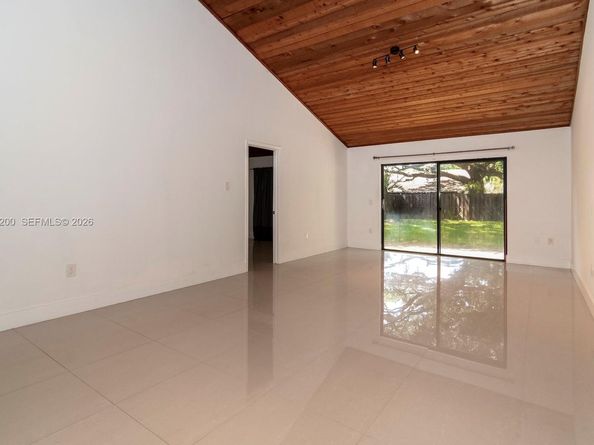 2911 N 33rd Ter, Hollywood FL 33021