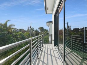 510 NE 4th Ln, Boca Raton FL 33432