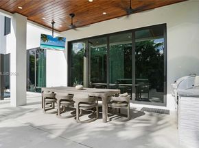 510 NE 4th Ln, Boca Raton FL 33432