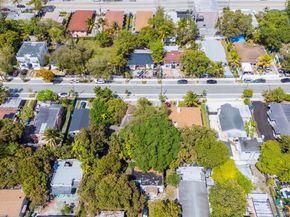 98 NE 70th St, Miami FL 33138