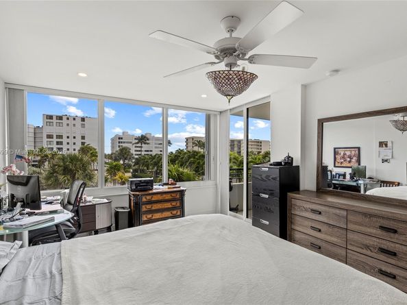 3589 S Ocean Blvd 306, South Palm Beach FL 33480