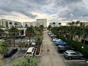 3589 S Ocean Blvd 306, South Palm Beach FL 33480