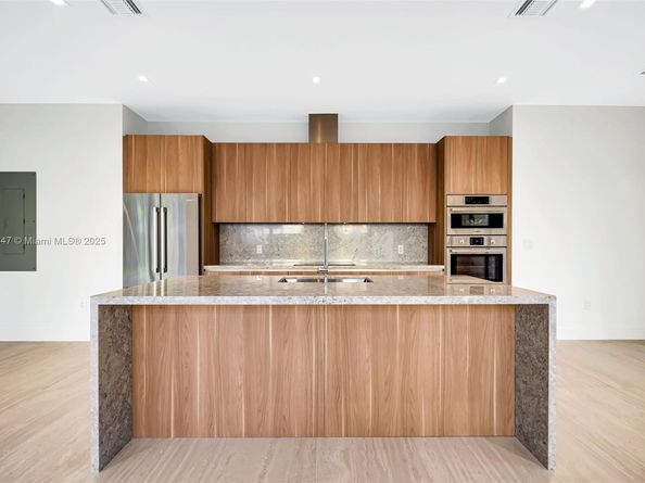 1513 SW 11th Ter, Miami FL 33135