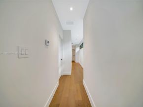 1513 SW 11th Ter, Miami FL 33135