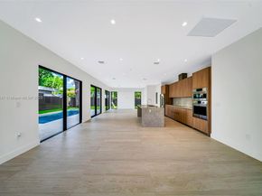 1513 SW 11th Ter, Miami FL 33135