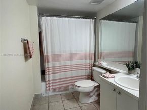 2009 SE 10th Ave 303, Fort Lauderdale FL 33316