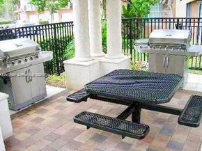 2009 SE 10th Ave 303, Fort Lauderdale FL 33316