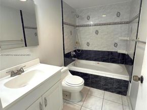 805 W Oakland Park Blvd D19, Oakland Park FL 33311