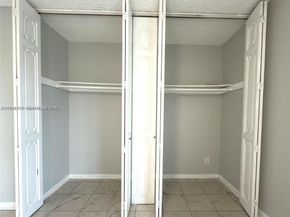 805 W Oakland Park Blvd D19, Oakland Park FL 33311