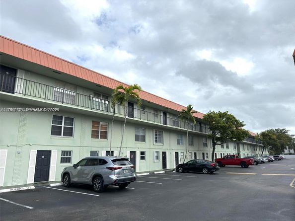 805 W Oakland Park Blvd D19, Oakland Park FL 33311
