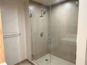 11 NE 6th 1905, Miami FL 33132