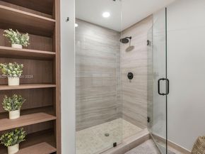 580 72nd St 613, Miami Beach FL 33141
