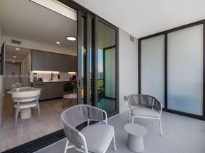 580 72nd St 613, Miami Beach FL 33141