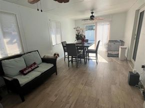 1461 E 9th Ct, Hialeah FL 33010