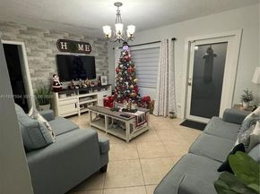 1461 E 9th Ct, Hialeah FL 33010