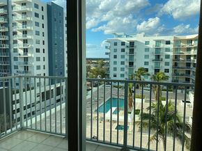 140 S Dixie Hwy 820, Hollywood FL 33020