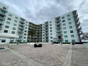 140 S Dixie Hwy 820, Hollywood FL 33020
